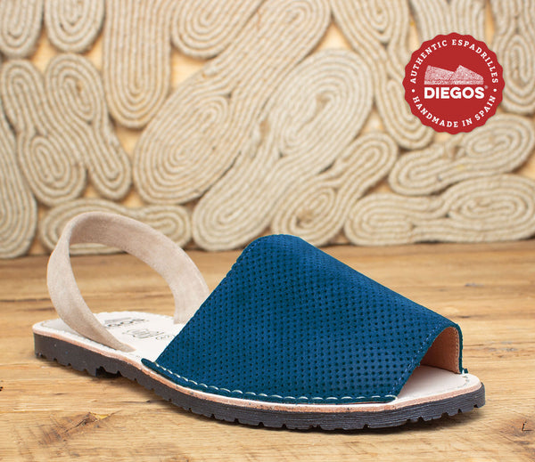 Blue Avarcas