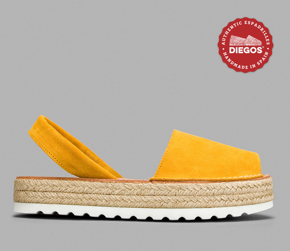Yellow suede Avarcas